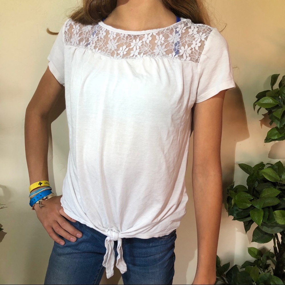 Part lace white tee
